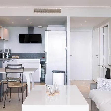 Blue Riviera - Terrace With Sea View, Pool, Modern, Spacious, Ac Apartamento