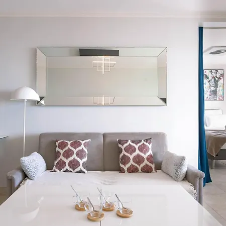 Blue Riviera - Terrace With Sea View, Pool, Modern, Spacious, Ac Apartamento Cannes
