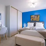 Blue Riviera - Terrace With Sea View, Pool, Modern, Spacious, Ac Apartment