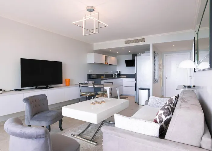 Blue Riviera - Terrace With Sea View, Pool, Modern, Spacious, Ac Cannes